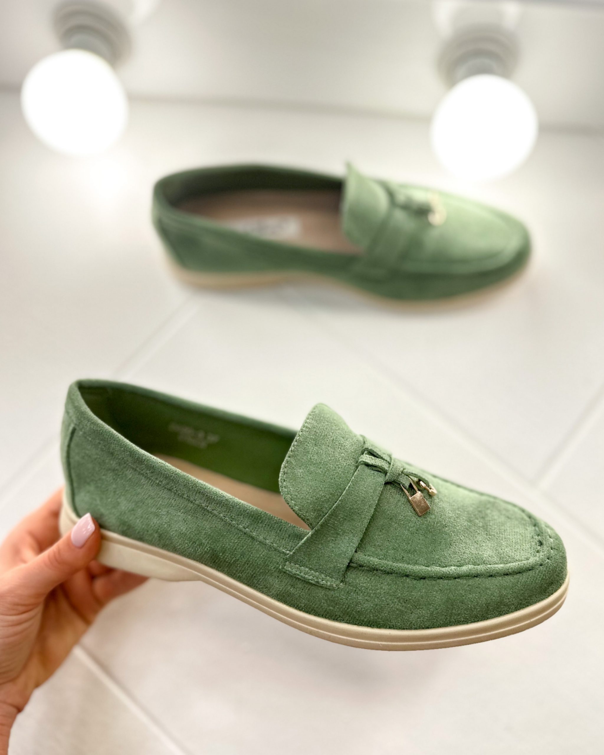 Zaļas kurpes - 9385 - Siluets